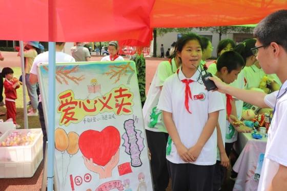 怎样让女生主动找自己？游戏画面